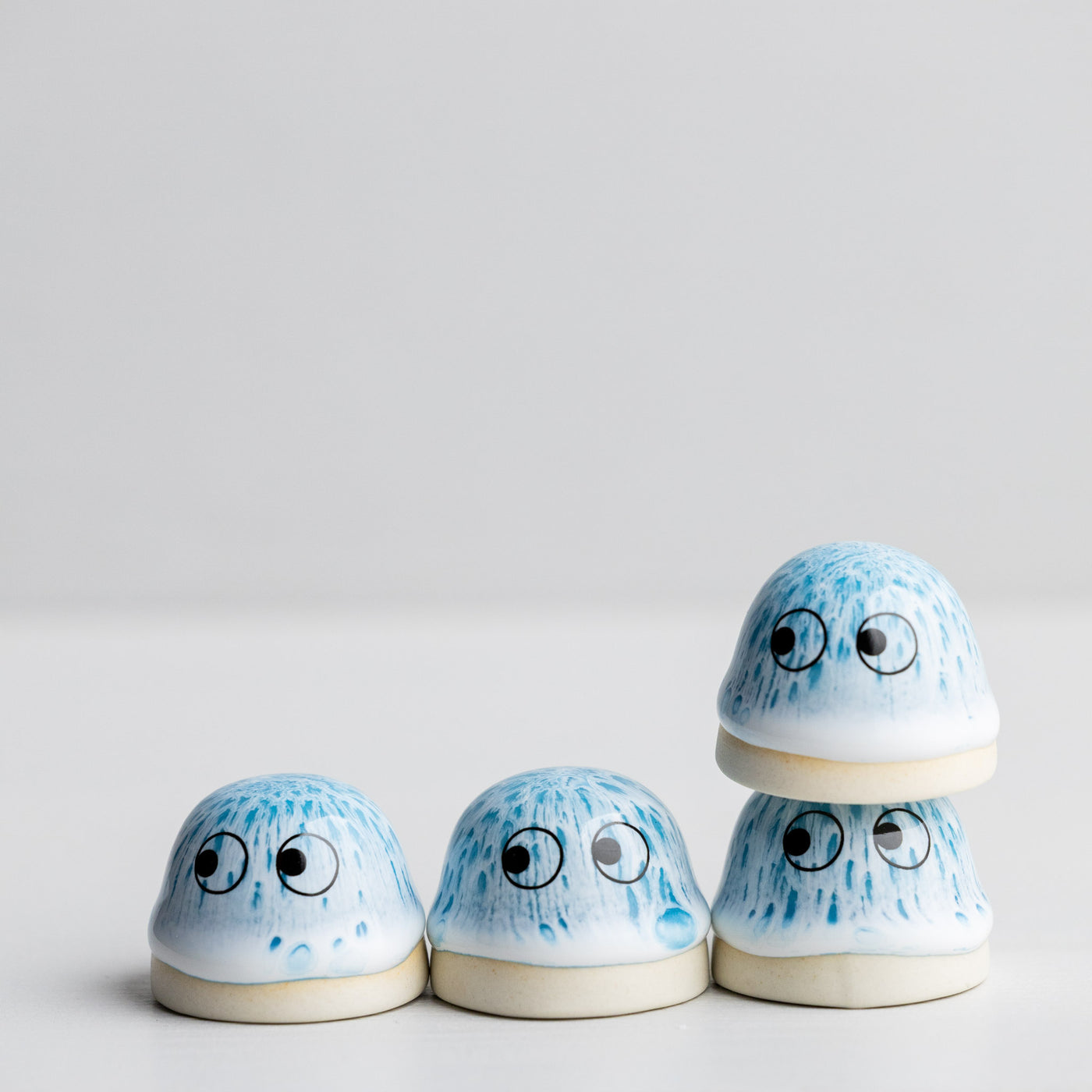 Familia Dot