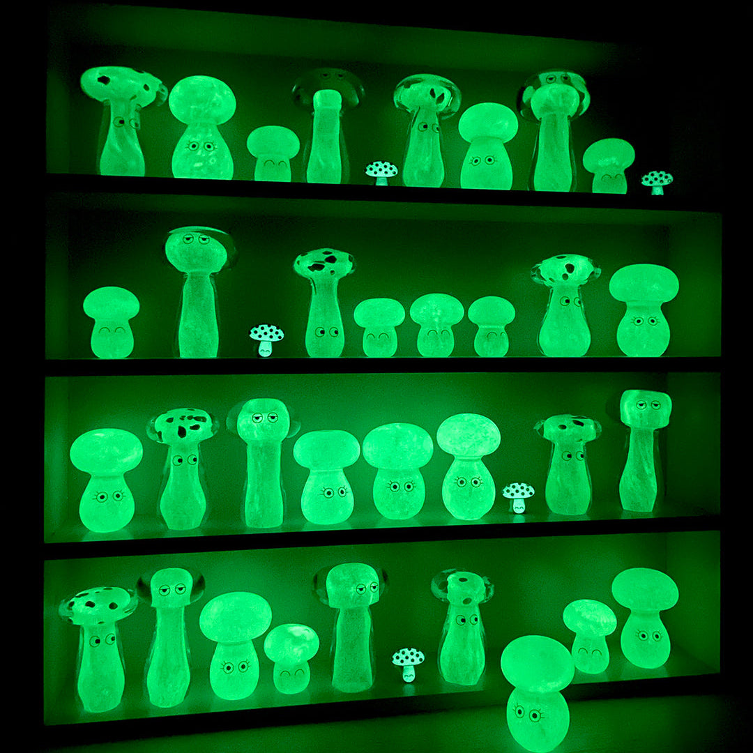 GLOW Crystal Blob Group